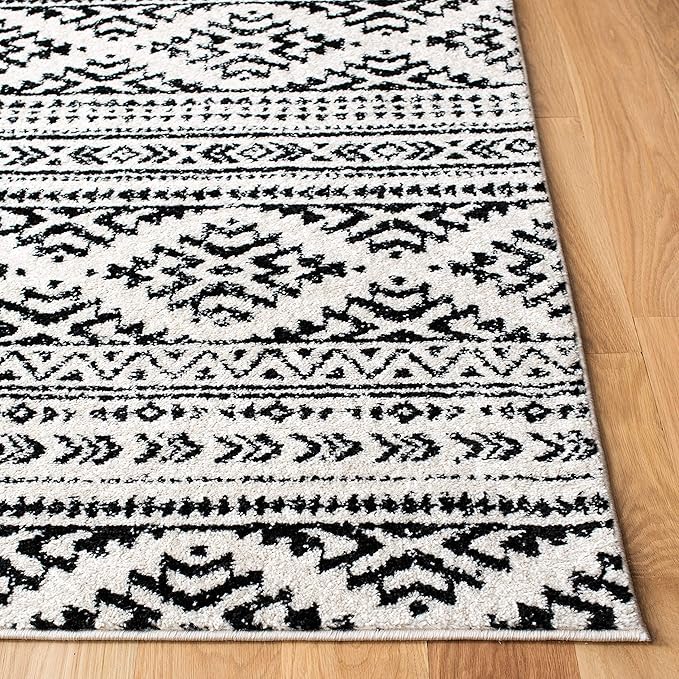 SAFAVIEH Tulum Collection Runner Rug - 2' x 17', Ivory & Black, Moroccan Boho Tribal Design, Non-Shedding & Easy to Clean, Ideal for Living Room, Hallway, Foyer, Bedroom (TUL272B)