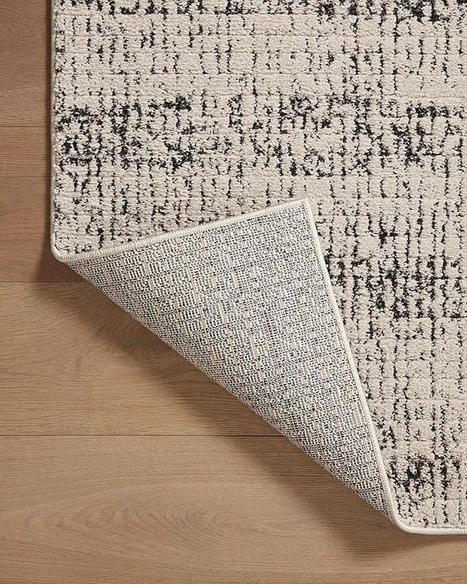 Loloi Darby Collection DAR-02 Oatmeal/Charcoal 6'-7" x 9'-3" Area Rug