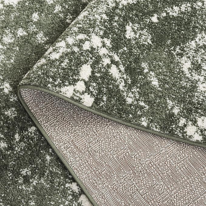 SAFAVIEH Adirondack Collection Area Rug - 6' x 9', Dark Green & Ivory, Geometric Design, Non-Shedding & Easy Care, Ideal for High Traffic Areas in Living Room, Bedroom, Dining (ADR131E-6)