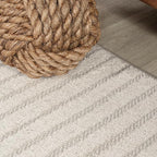 JONATHAN Y Hallie High-Low Curve Ivory/Cream 8' Round Indoor/Outdoor Area Rug, Minimalist, Pet Friendly, Non-Shedding, Stain Resistant, Hose-Washable for Backyard, Patio, Porch (SCN100B-8R)