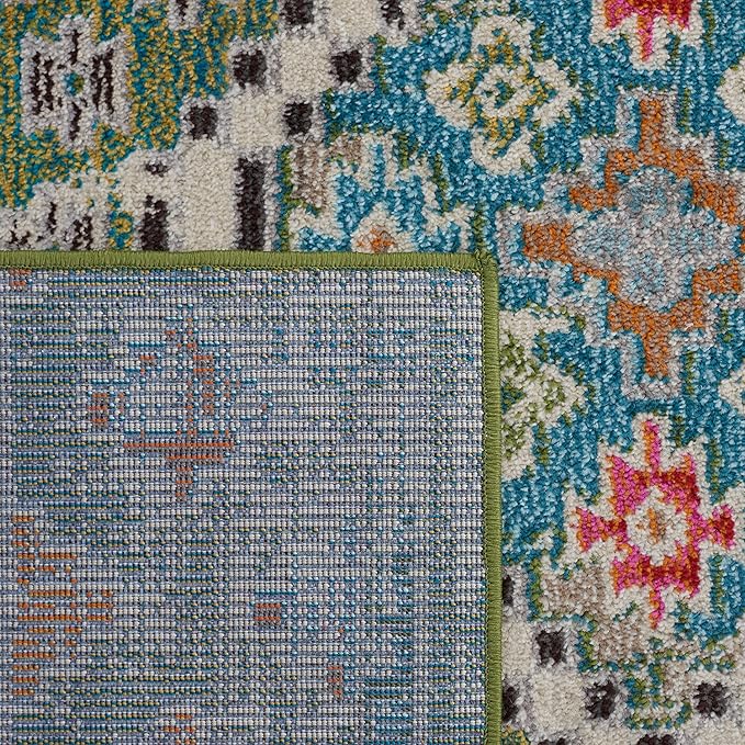 SAFAVIEH Madison Collection Accent Rug - 3' x 5', Green & Beige, Boho Diamond Distressed Design, Non-Shedding & Easy Care, Ideal for High Traffic Areas in Entryway, Living Room, Bedroom (MAD418Y)