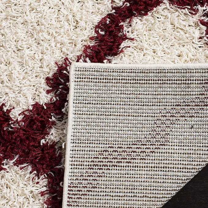 SAFAVIEH Dallas Shag Collection Area Rug - 8' Square, Ivory & Red, Trellis Design, Non-Shedding & Easy Care, 1.5-inch Thick Ideal for High Traffic Areas in Living Room, Bedroom (SGD257R)