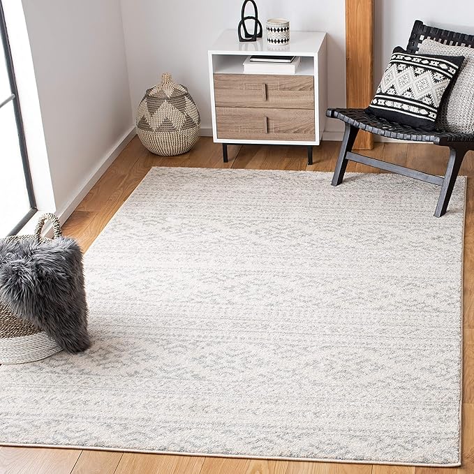 SAFAVIEH Area Rug 3x5 - Tulum Collection - Ivory & Light Grey, Moroccan Boho Tribal Design, Non-Shedding & Easy to Clean, Ideal for Entryway, Foyer, Accent Space, Bedroom (TUL272G)